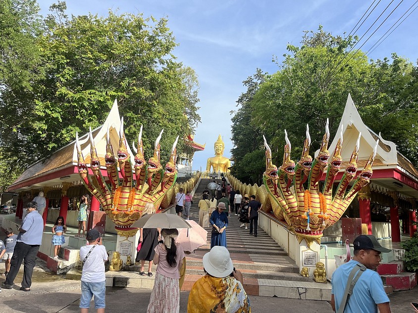 ไปไหว้พระทำบุญไปไหว้พระทำบุญเราพาไปได้ทุกที่